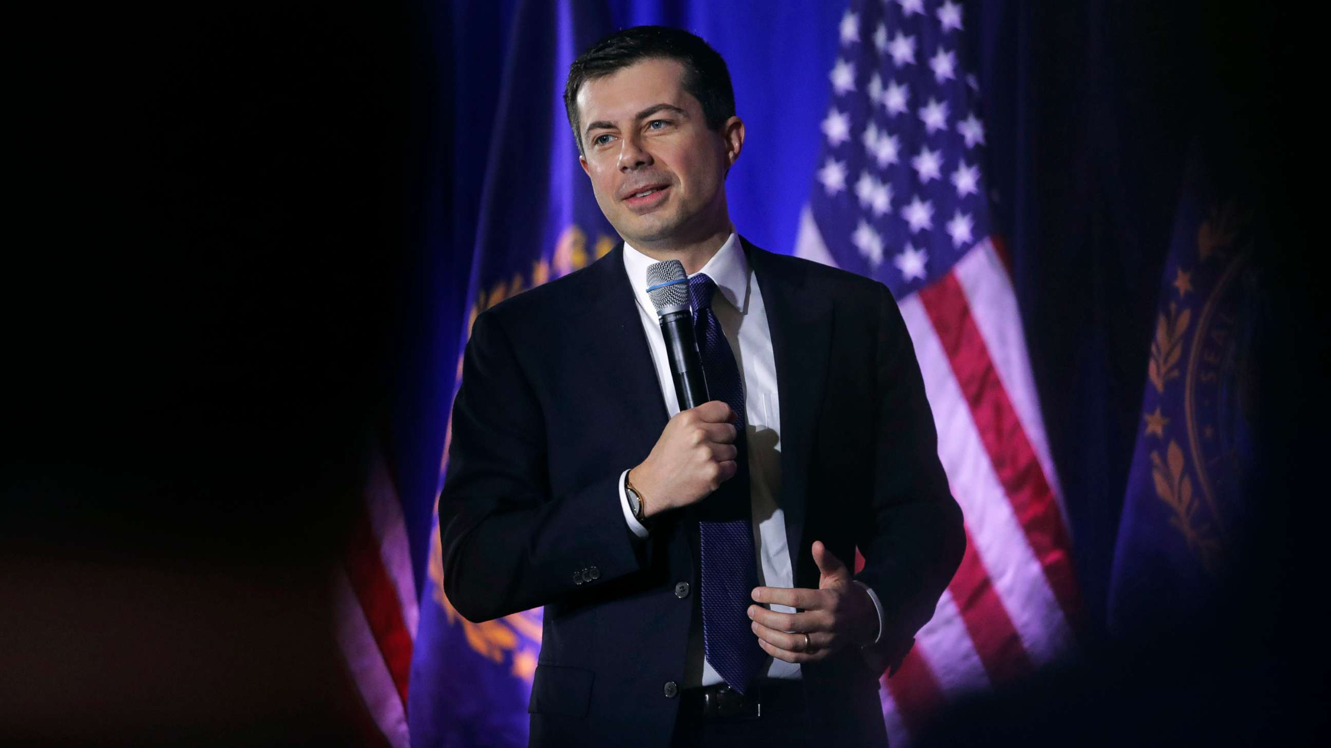 PHOTO: Democratic presidential candidate and former South Bend Mayor Pete Buttigieg addresses a gathering during a campaign stop in Concord, N.H., Jan. 17, 2020.