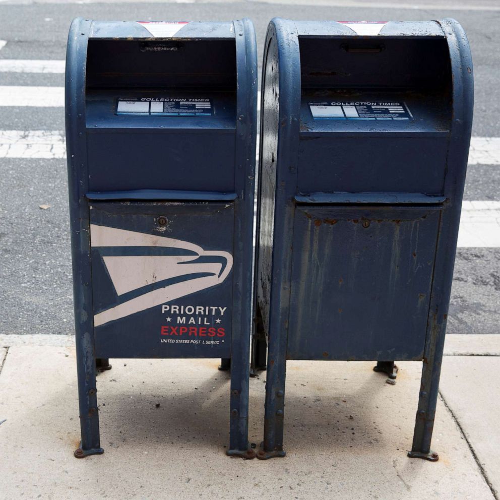 Citing 'customer concerns,' Postal Service says it will halt mailbox  removals - ABC News