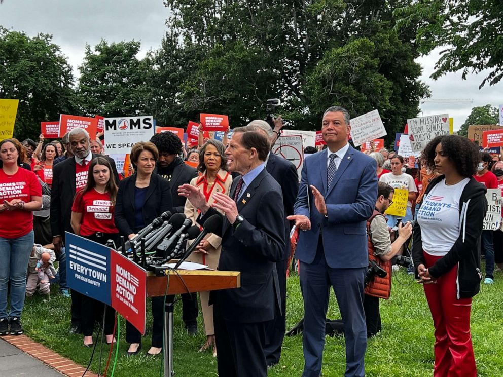 PHOTO: Sen. Richard Blumenthal speaks at a Moms Demand Action Rally outside of the Capitol, May 26, 2022.