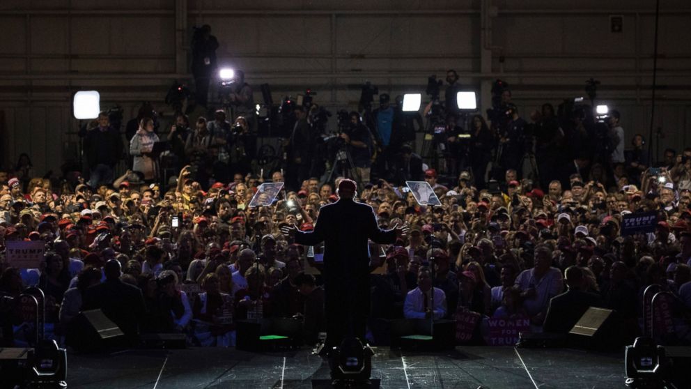 PHOTO: Donald Trump speaks during a campaign event at the Pittsburgh International Airport, Nov. 6, 2016. Members of the media are positioned behind the crowd.