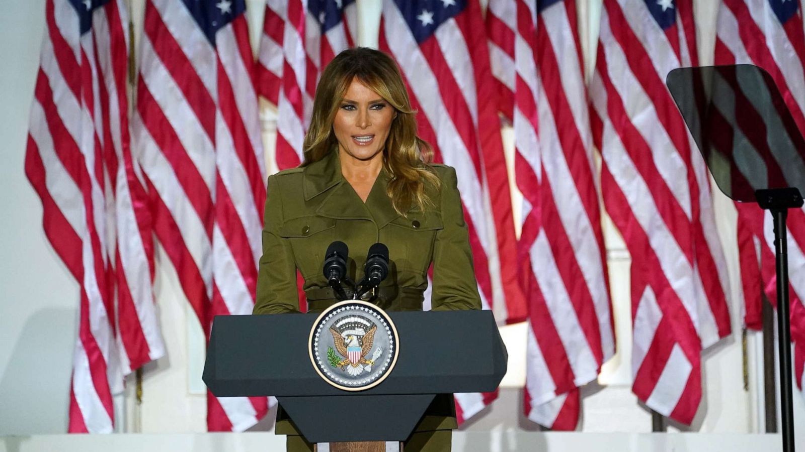 Uncensored melania trump First Naked