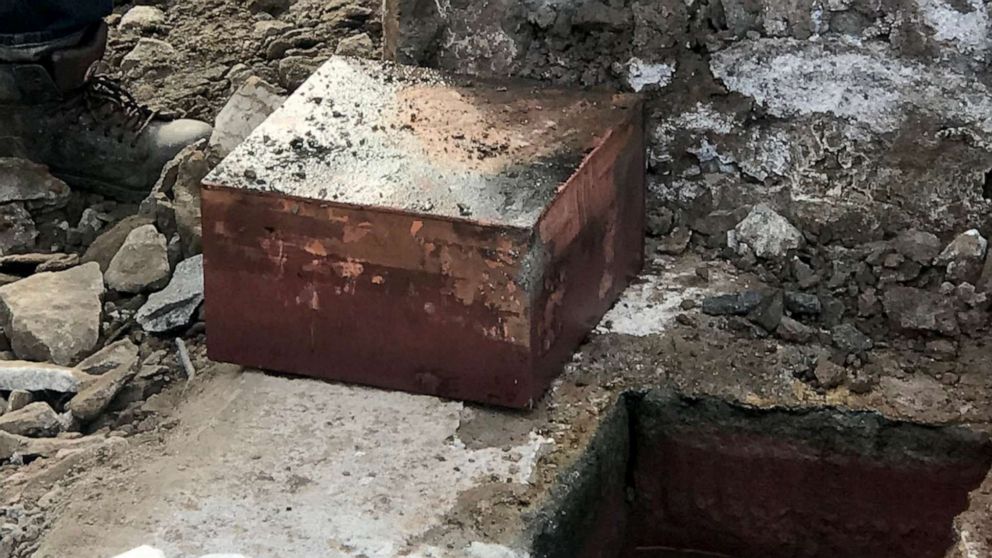 PHOTO: Governor Ralph Northam announced the discovery of what is believed to be the authentic time capsule from the Robert E. Lee monument in Richmond, Va., via Twitter on Dec. 27, 2021.