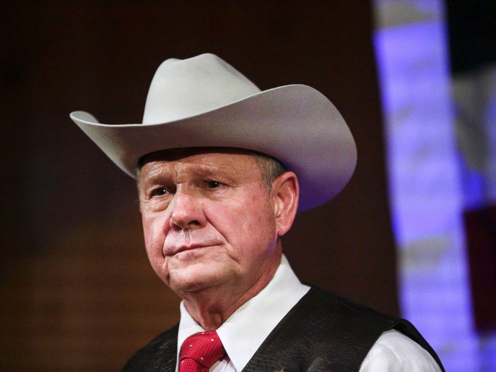 PHOTO: Former Alabama Chief Justice and U.S. Senate candidate Roy Moore speaks at a rally, in Fairhope, Ala., Sept. 25, 2017.