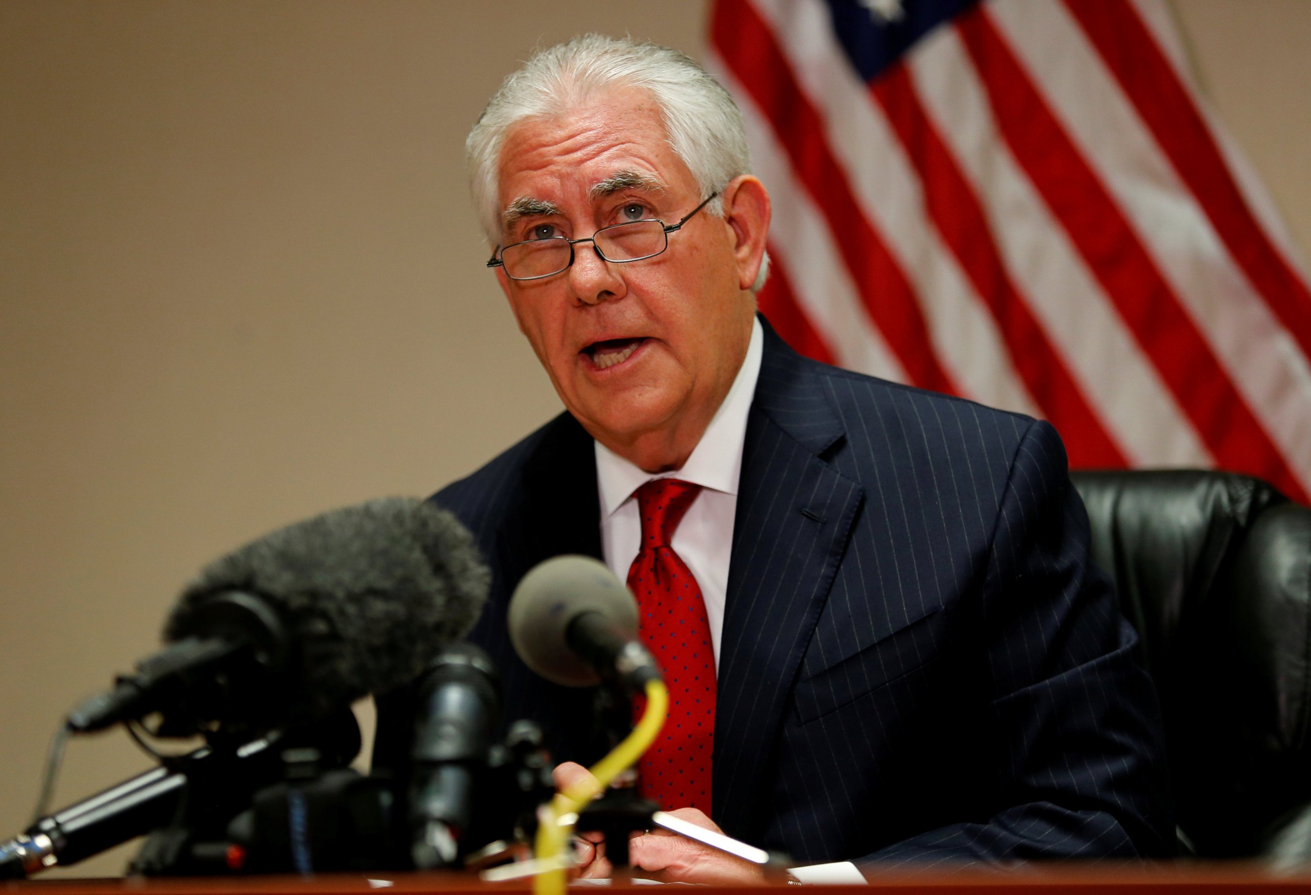 PHOTO: Secretary of State Rex Tillerson makes a statement about the visit of China's President Xi Jinping and about the situation in Syria, at Palm Beach International Airport in West Palm Beach, Fla., April 6, 2017.