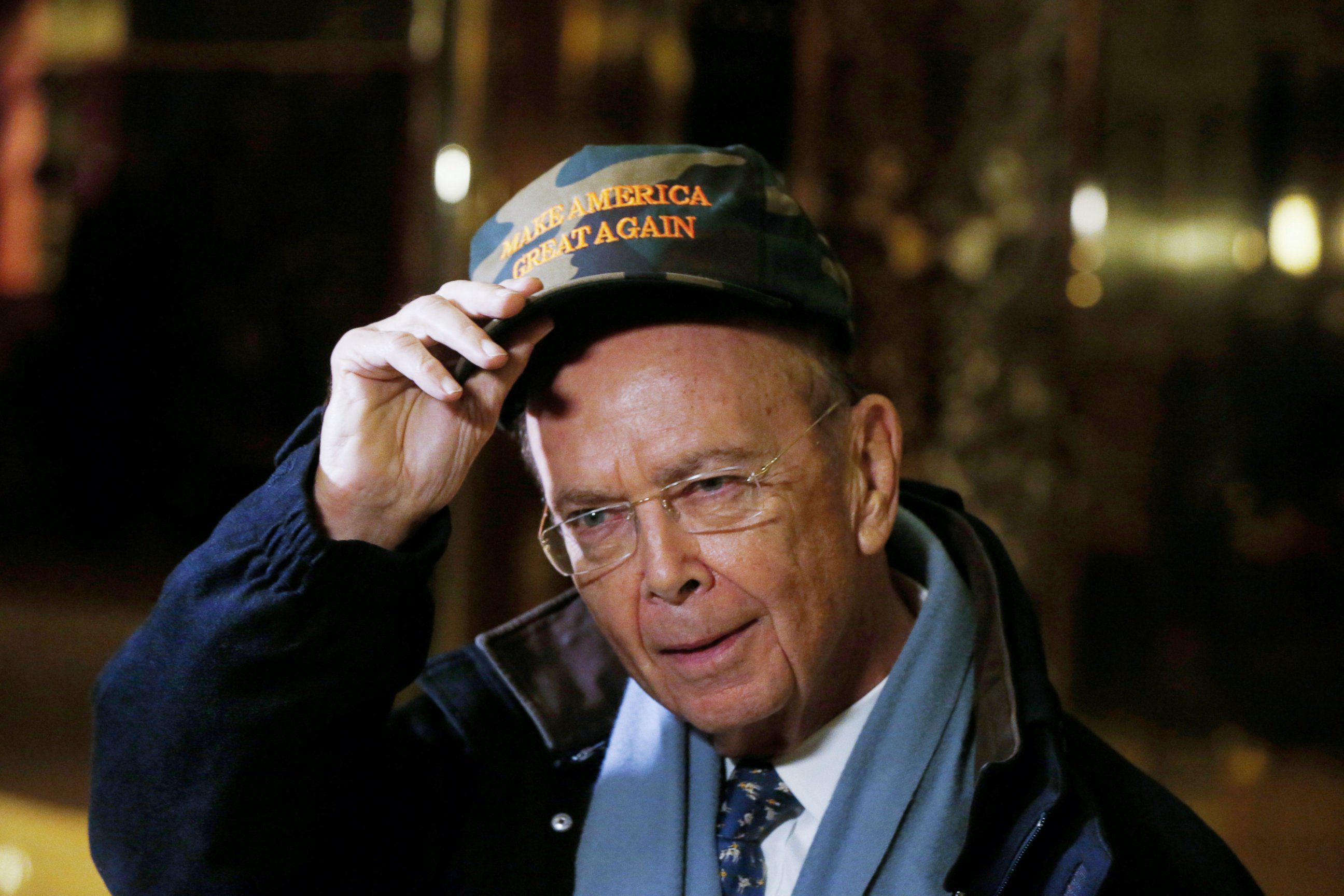 PHOTO: Billionaire investor Wilbur Ross departs Trump Tower after a meeting with President-elect Donald Trump in New York, Nov. 29, 2016.