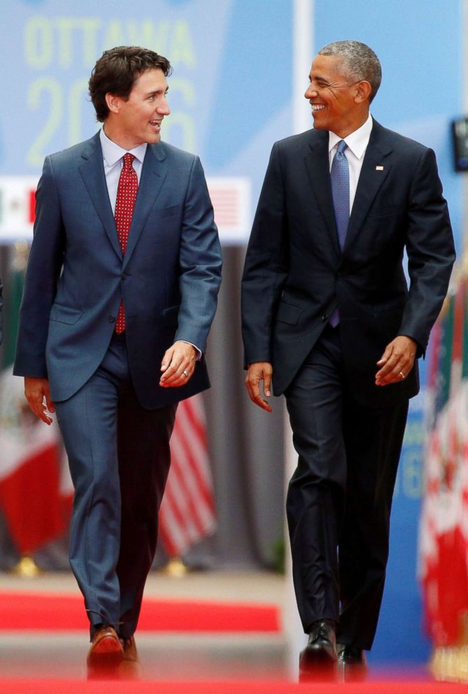 PHOTO: Canadian Prime Minister Justin Trudeau and President Barack Obama walk together at the National Gallery of Canada at the start of the North American Leaders' Summit in Ottawa, Canada, June 29, 2016.