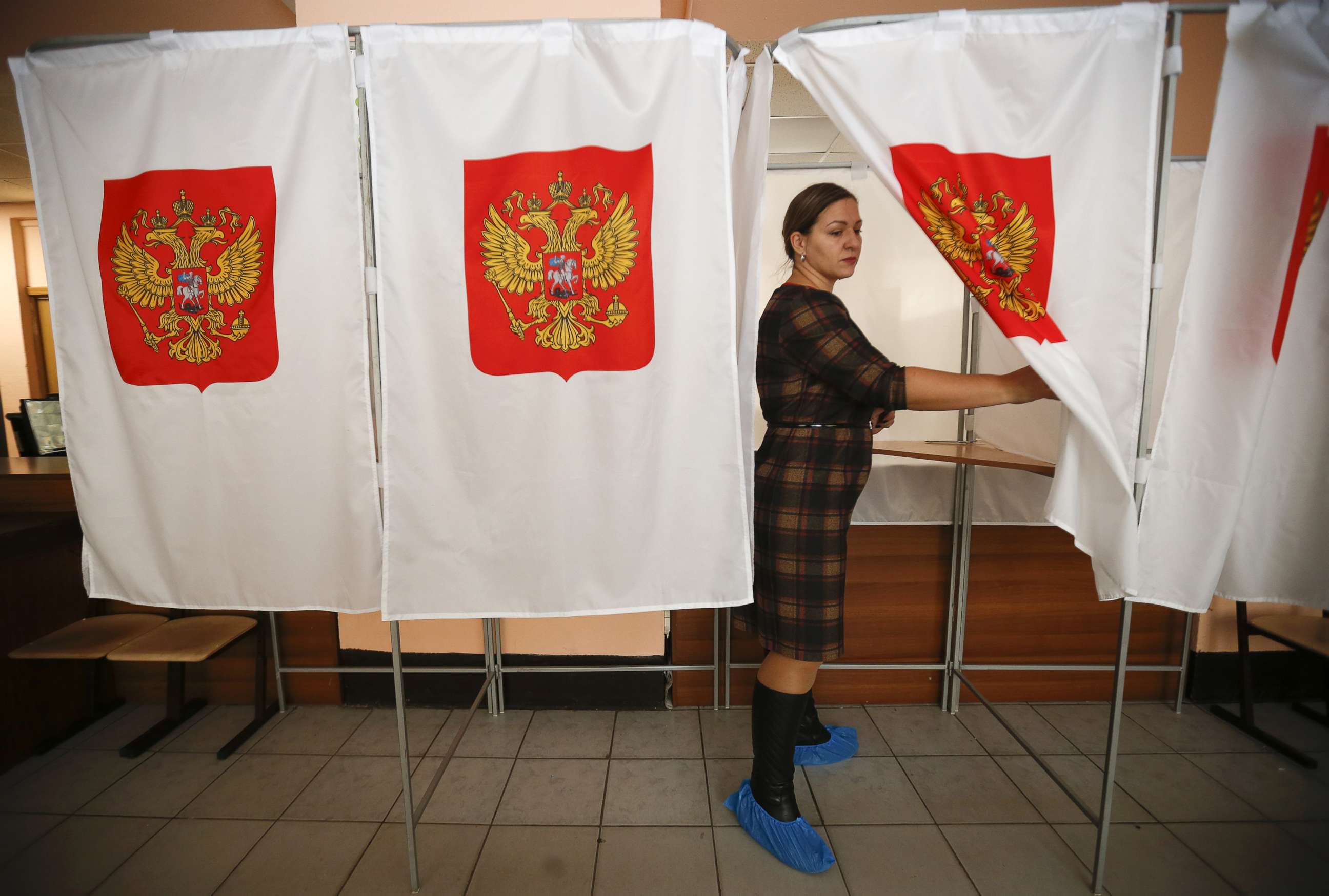 russia-polling-station-1-rt-jt-180317_hpMain.jpg