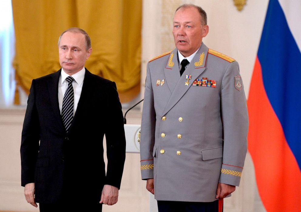PHOTO: Russian President Vladimir Putin poses with Col. Gen. Alexander Dvornikov during an awarding ceremony in Moscow's Kremlin, May 17, 2016.