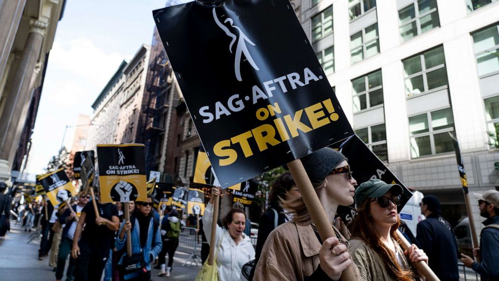 SAGAFTRA and AMPTP to resume strike negotiations Monday ABC7 Los Angeles