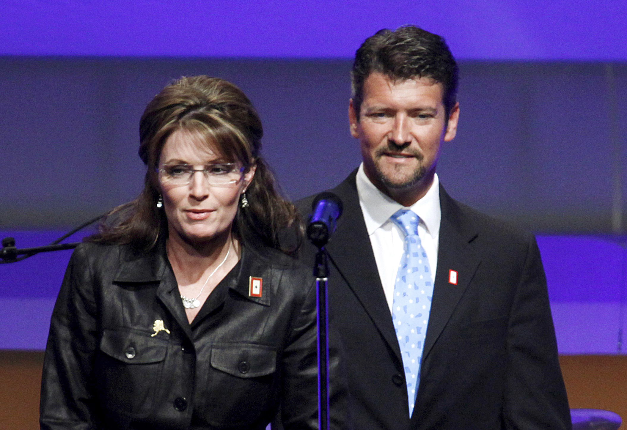 PHOTO: In this June 8, 2009, file photo, Republican Alaska Gov. Sarah Palin and her husband Todd Palin arrive at a Republican congressional fundraiser in Washington.