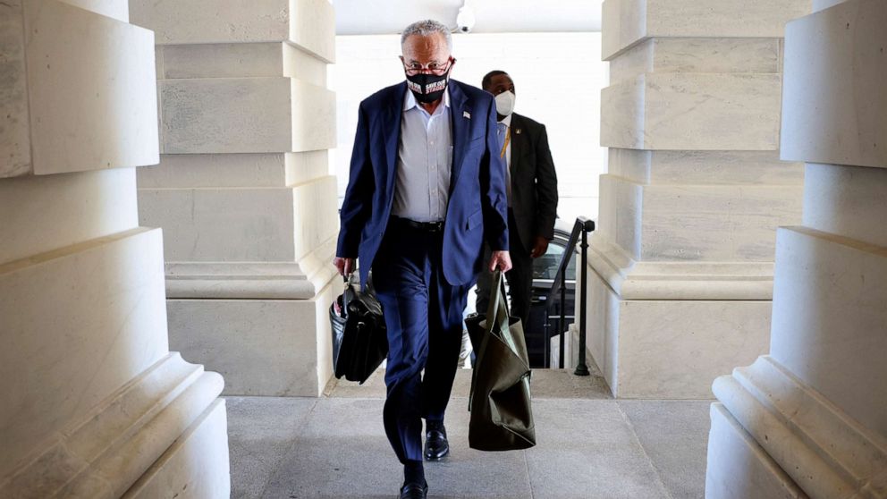 PHOTO: Senate Majority Leader Charles Schumer arrives at the Capitol, Sept. 27, 2021.