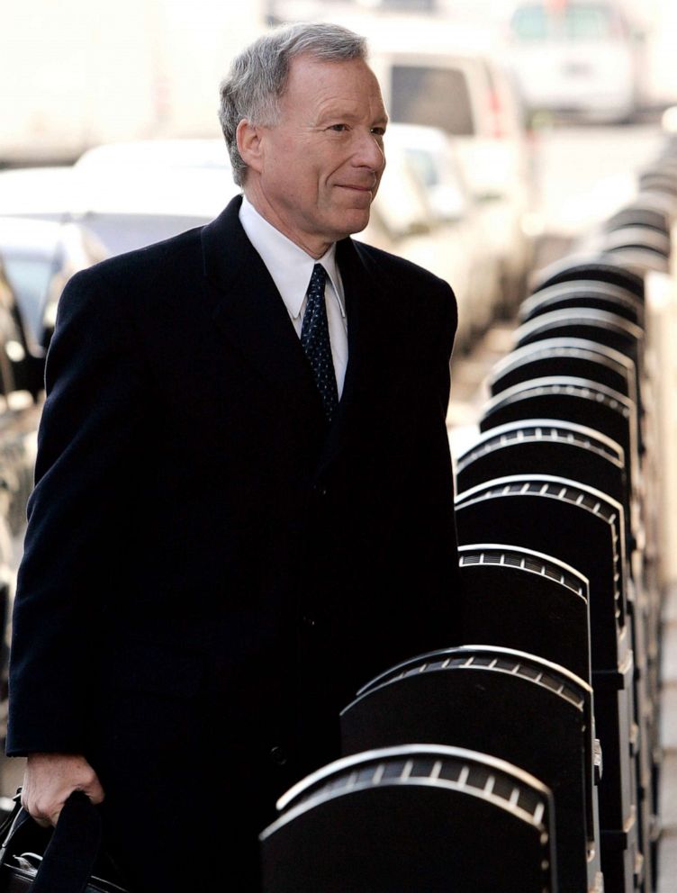 PHOTO: Lewis "Scooter" Libby, former Chief of Staff to Vice President Dick Cheney, arrives at the federal court house in Washington. D.C., in this Feb. 28, 2007, in Washington, D.C.