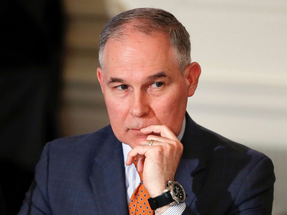 PHOTO: Environmental Protection Agency Administrator Scott Pruitt attends a meeting with state and local officials in the State Dining Room of the White House in Washington, D.C., Feb. 12, 2018.