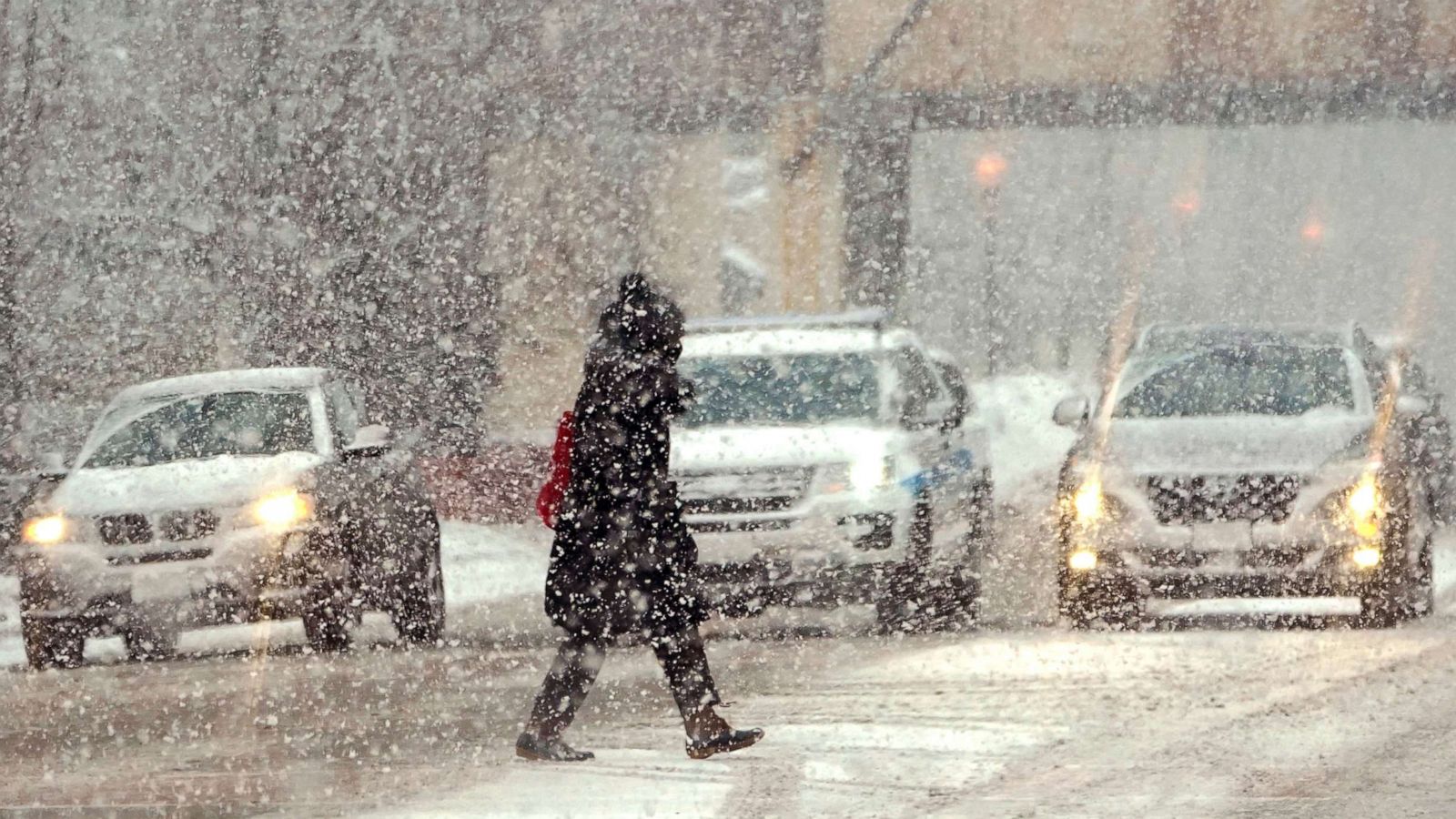 Snowstorm With Dangerous Blizzard Conditions Slams Midwest Latest Forecast Abc News