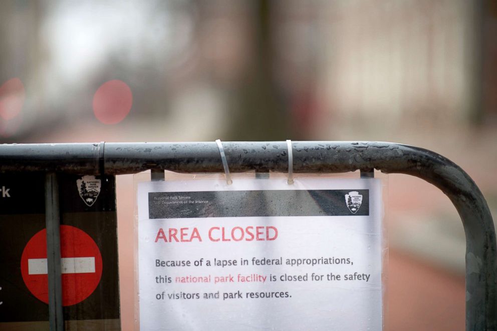 PHOTO: A sign stating "AREA CLOSED Because of a lapse in federal appropriations this national park facility is closed for the safety of visitors and park resources" is posted in front of Independence Hall, Jan. 8, 2019, in Philadelphia.