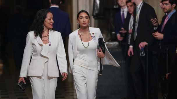 Women send political message by wearing white to State of the Union