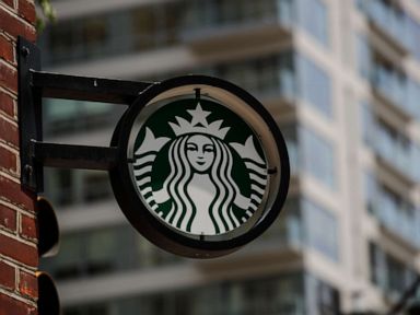Arizona police asked to leave Starbucks, prompting an apology