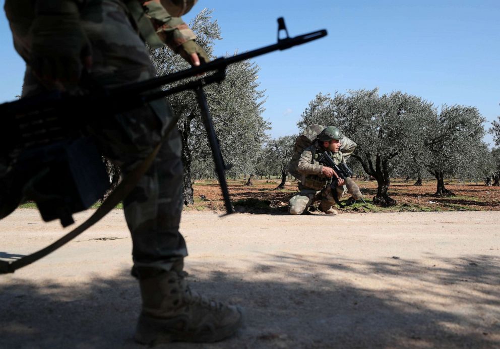 PHOTO: Turkish soldiers deploy at a position near the village of al-Nayrab, southeast of the city of Idlib in northwestern Syria, on Feb. 20, 2020.