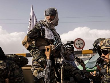 Versus Taliban menyusun daftar hitam untuk memburu perwira Afghanistan: Dokumen intel terdalam thumbnail