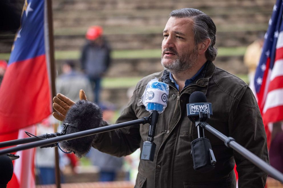 PHOTO: Senator Ted Cruz holds a press conference after a rally in Sugar Hill, Ga., Jan. 3, 2021.