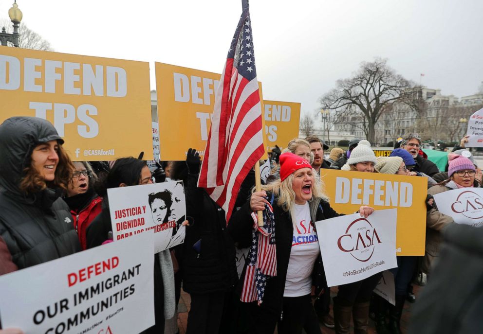 PHOTO: An immigration advocacy and assistance organization holds a rally in Lafayette Park, across from the White House in Washington, Jan. 8, 2018, in reaction to the announcement regarding Temporary Protective Status for people from El Salvador.