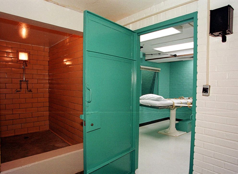 PHOTO: The entranCe to the "death chamber" at the Texas Department of Criminal Justice Huntsville Unit in Huntsville, Texas, is pictured on Feb. 29, 2000.