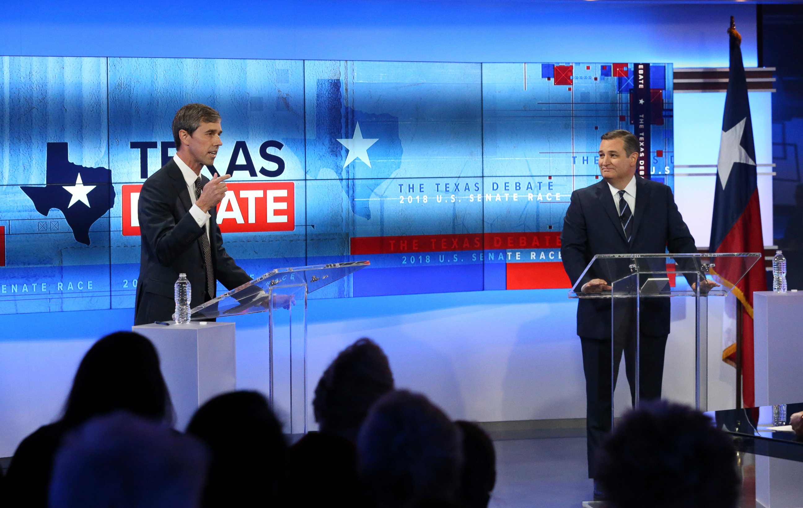 PHOTO: U.S. Rep. Beto O'Rourke, D-Texas, left, and U.S. Sen. Ted Cruz, R-Texas, right, take part in a debate for the Texas U.S. Senate, Tuesday, Oct. 16, 2018, in San Antonio.