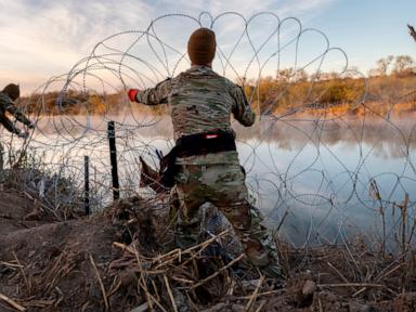 Supreme Court allows federal agents to remove razor wire Texas placed at border