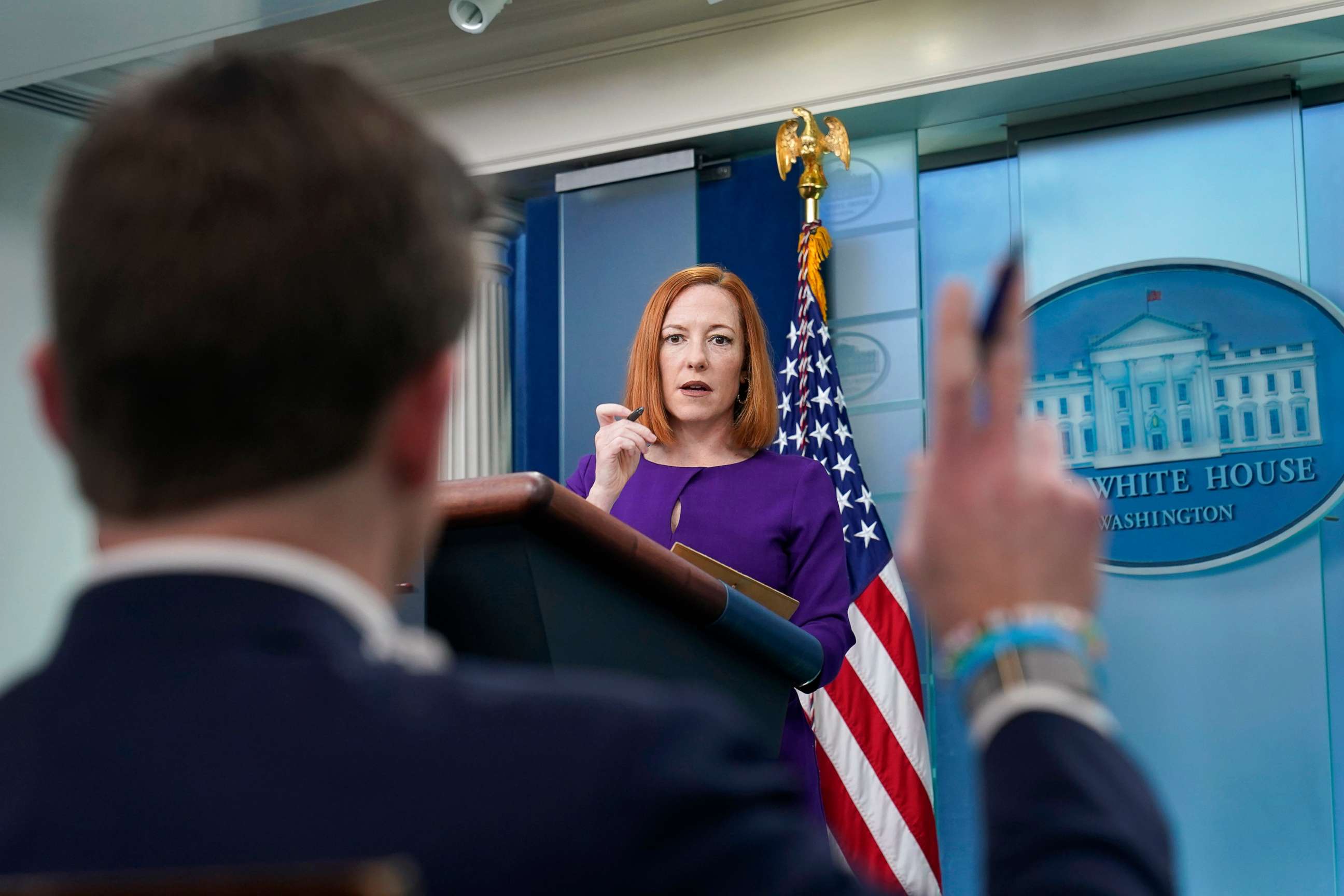 PHOTO: White House press secretary Jen Psaki calls on a reporter during the daily briefing at the White House in Washington, April 5, 2022.