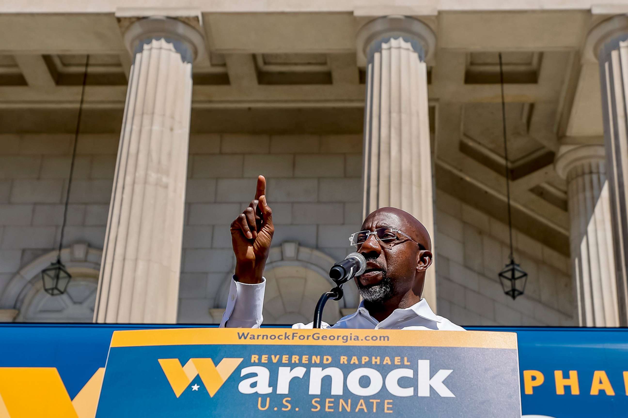 PHOTO: Democratic US Senator from Georgia Raphael Warnock participates in a campaign rally in Macon, Ga., Oct. 7, 2022.