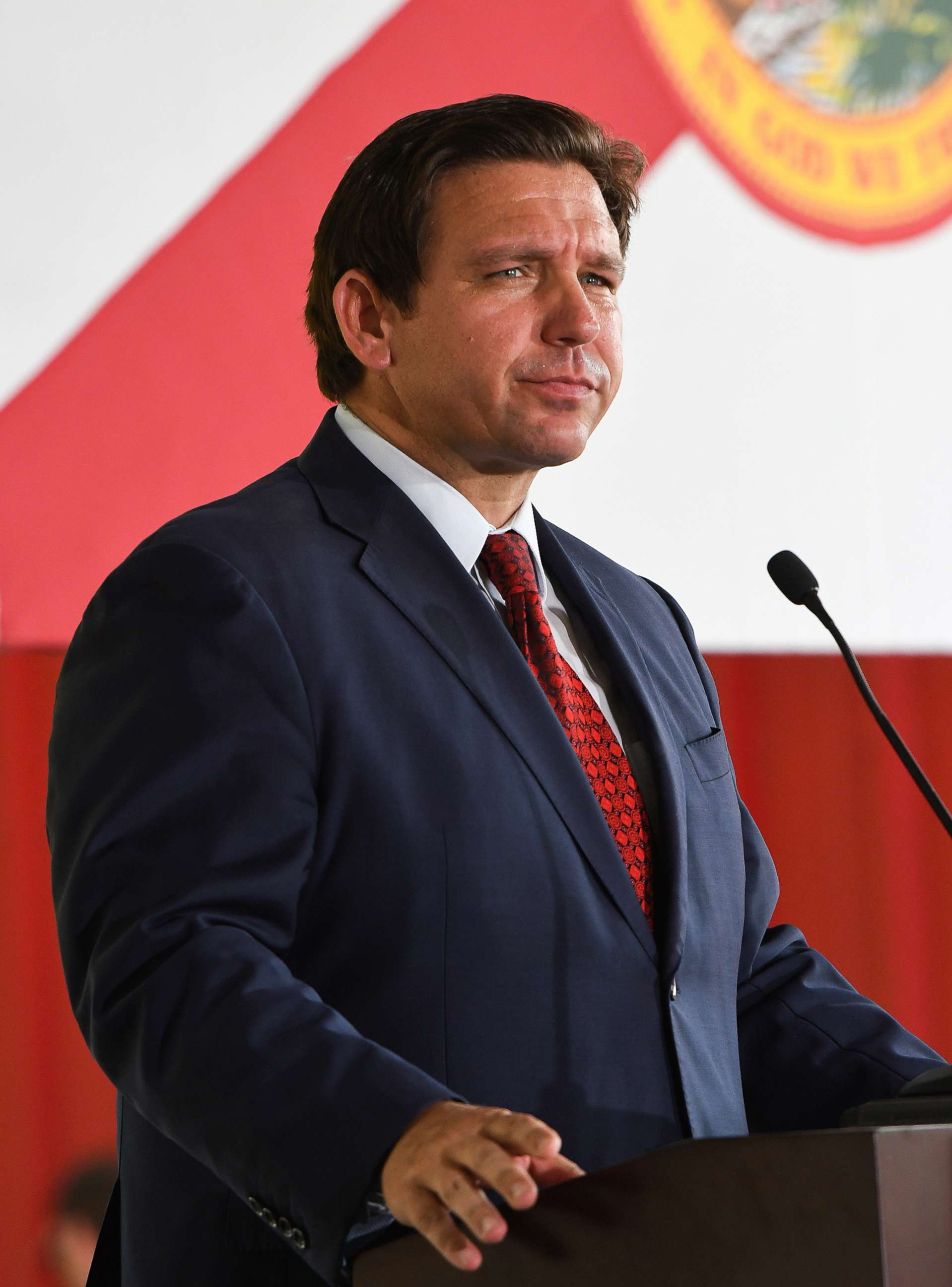 PHOTO: Florida Gov. Ron DeSantis speaks to supporters at a campaign stop in Geneva, Fla., Aug. 4, 2022.