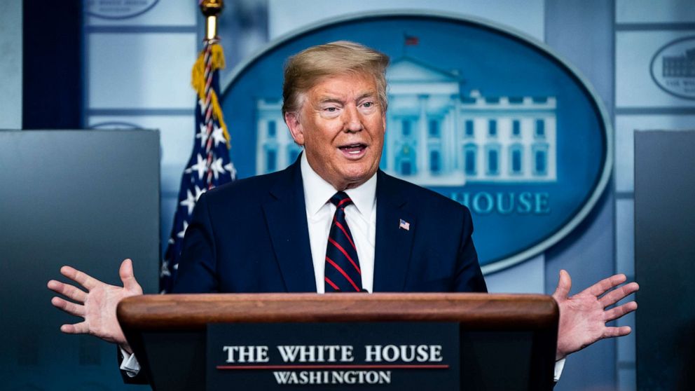 Trump denies 'massive recession' even as his top economic adviser warns ...