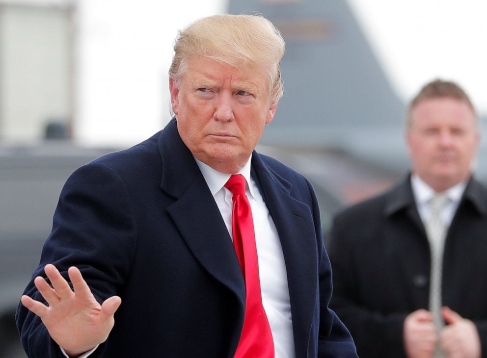 PHOTO:President Donald Trump waves as he walks to Air Force One in in Minneapolis, April 15, 2019.