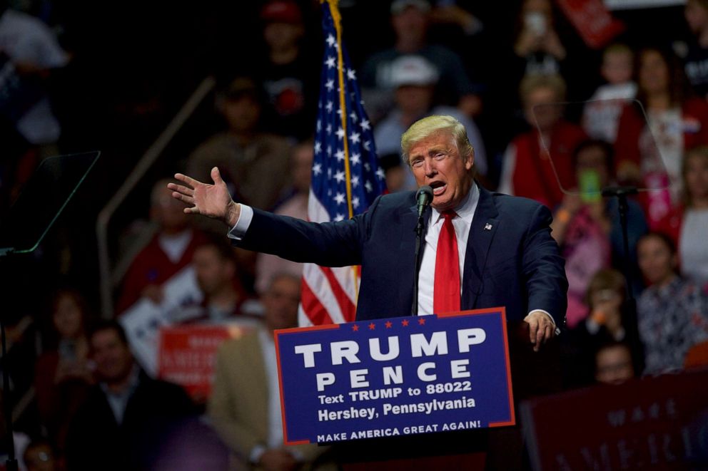 PHOTO: Republican Presidential nominee Donald J. Trump holds a rally at Giant Center, Nov. 4, 2016, in Hershey, Pa. 