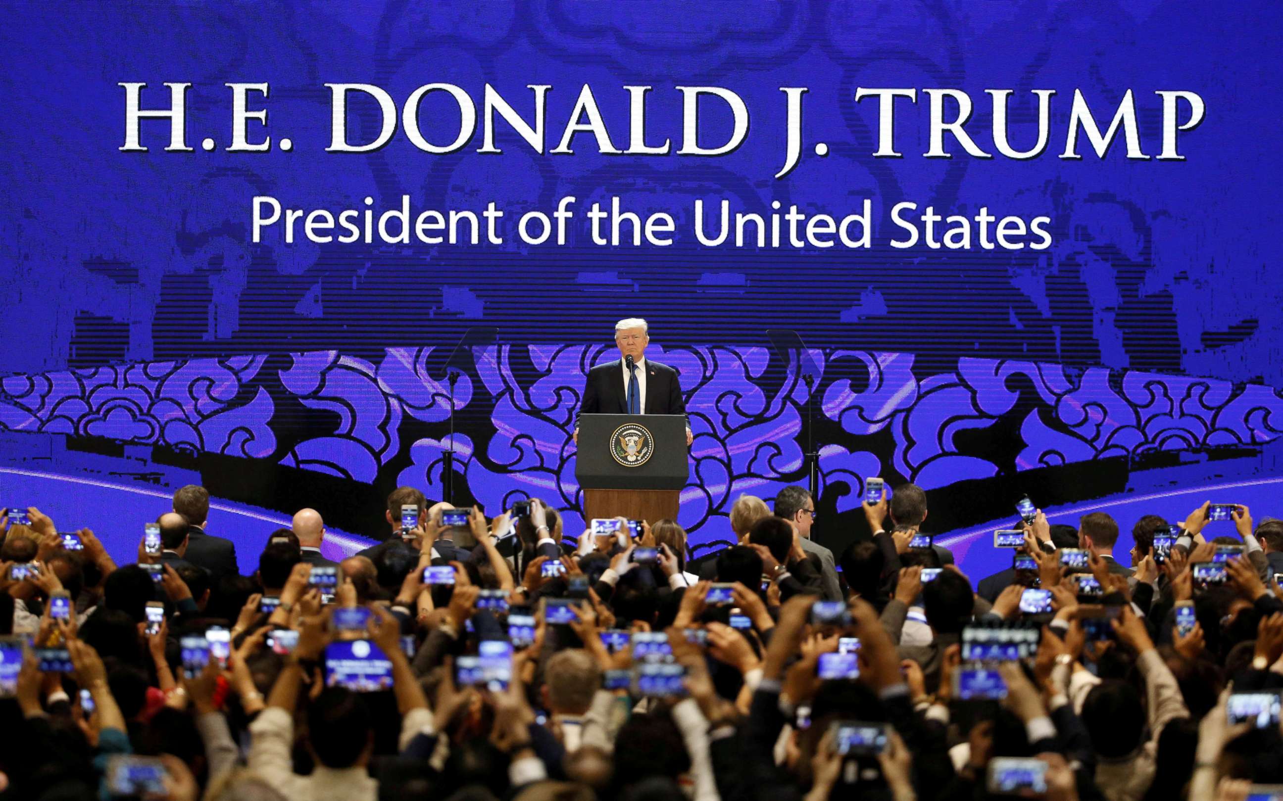 PHOTO: President Donald Trump speaks on the final day of the APEC CEO Summit ahead of the Asia-Pacific Economic Cooperation (APEC) leaders summit in Danang, Vietnam, Nov. 10, 2017. 