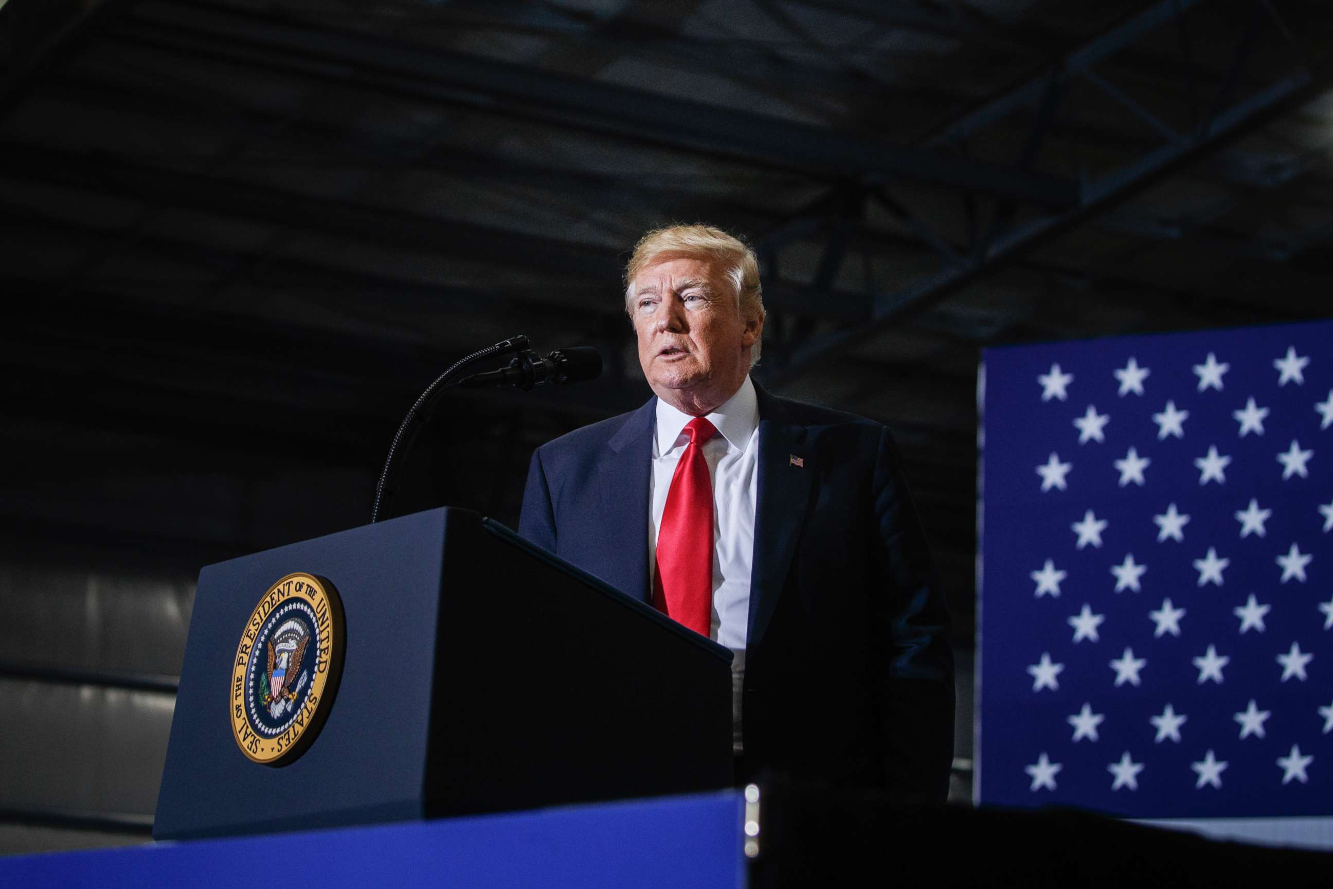 PHOTO: President Donald Trump delivers remarks at a rally in Washington Township, Mich., April 28, 2018. 