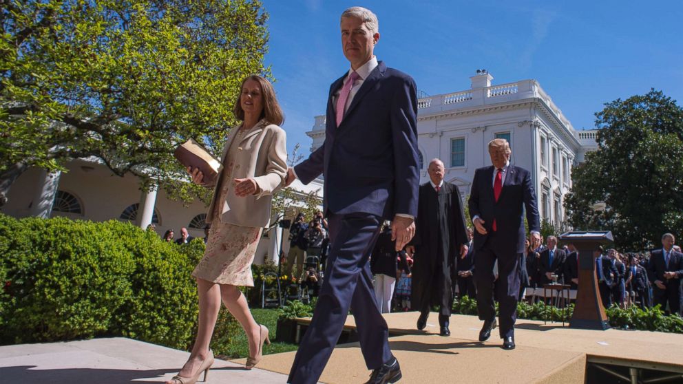 PHOTO: Supreme Court Justice Neil Gorsuch, with his wife Louise, President Trump and Associate Justice Anthony Kennedy after Gorsuch took the oath of office during a ceremony in the Rose Garden of the White House, April 10, 2017.