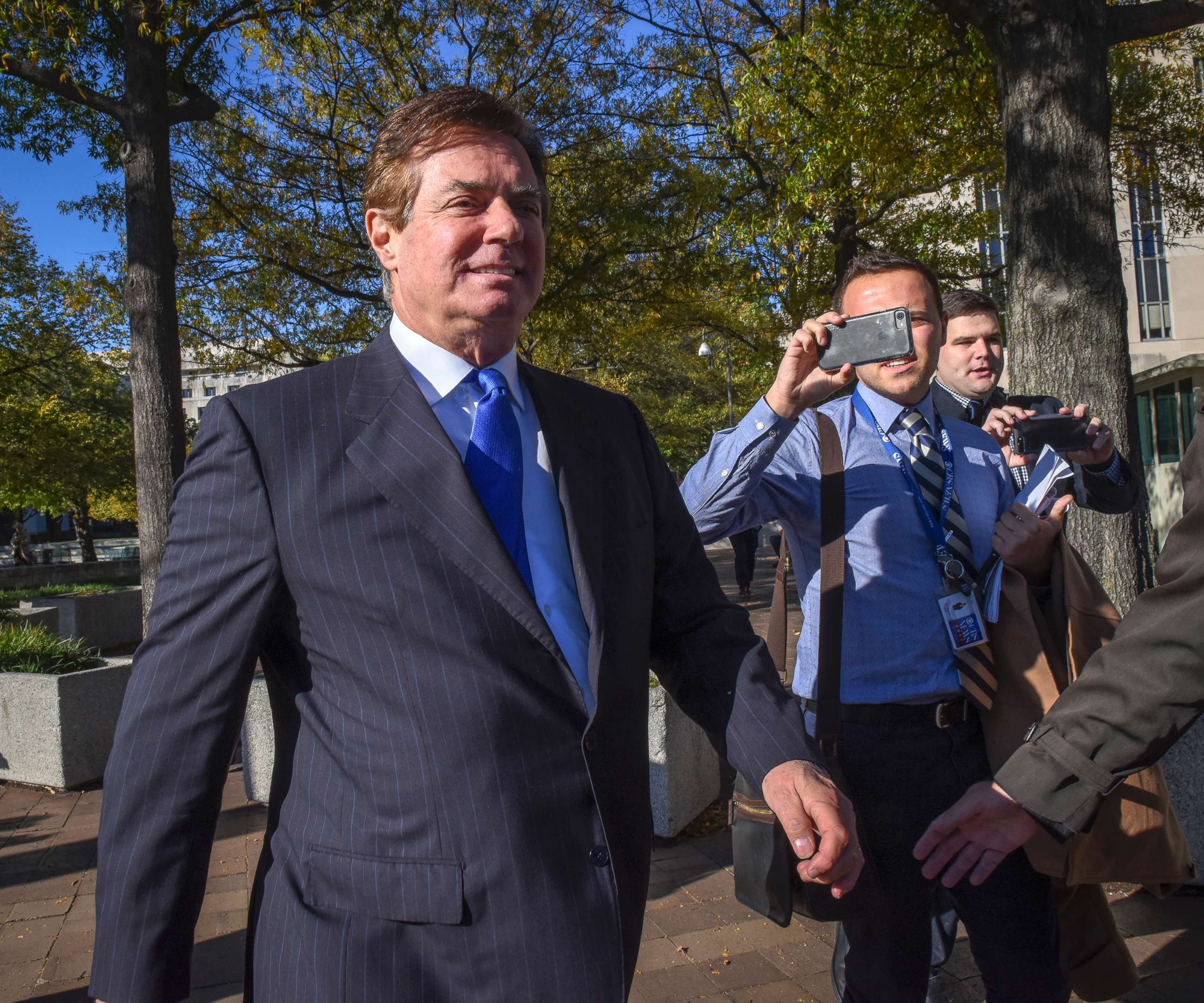 PHOTO: President Trumps former campaign manager Paul Manafort, departs US District Court on October, 30, 2017 in Washington, DC.