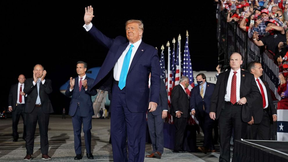 VIDEO: Trump rallies his base as Biden preps for debate