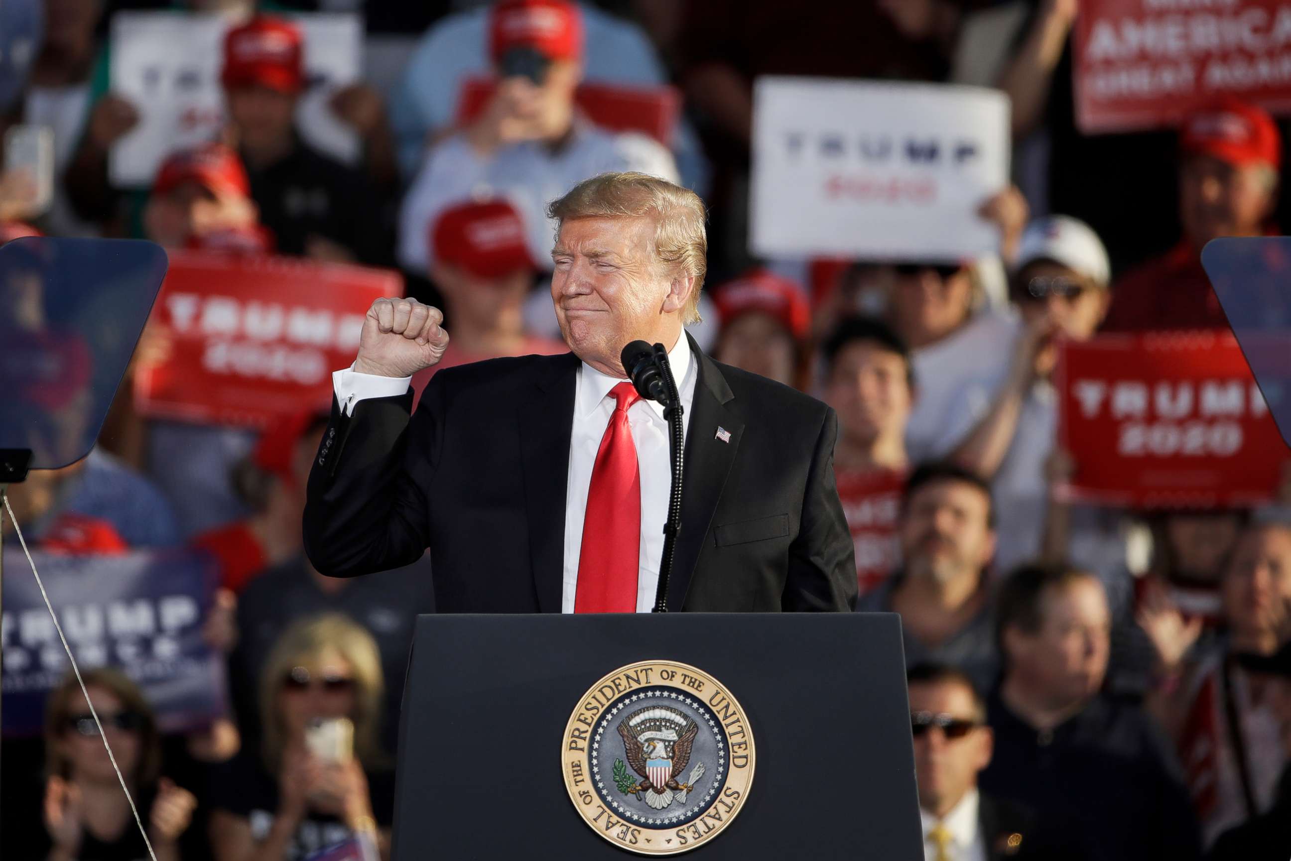 PHOTO: President Donald Trump gestures during a campaign rally in Montoursville, Pa., May 20, 2019.