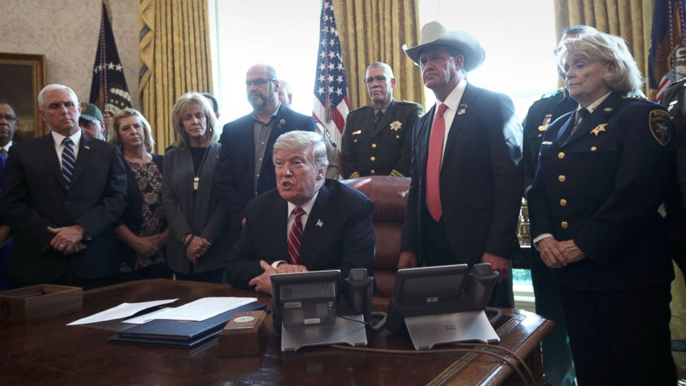 PHOTO: President Donald Trump speaks on border security in the Oval Office of the White House March 15, 2019.