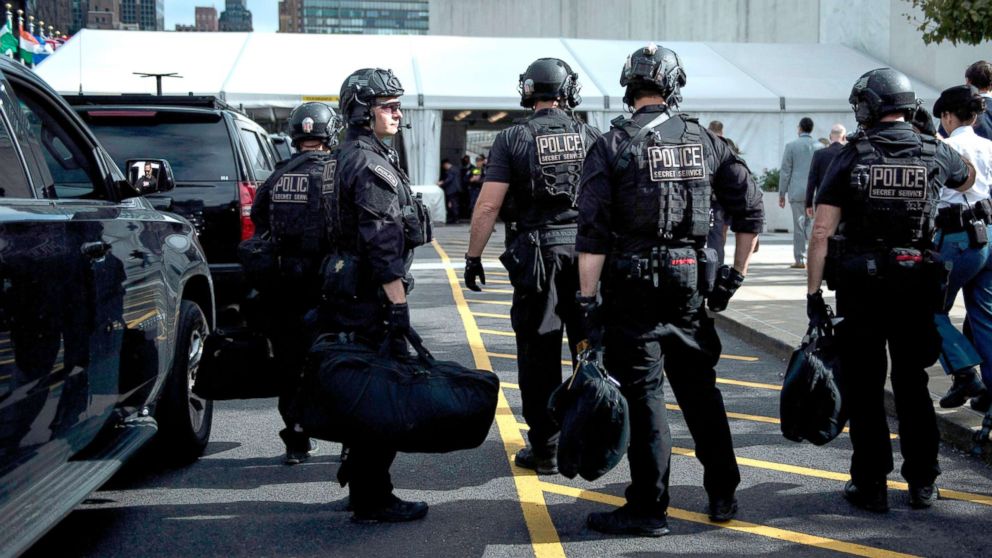 PHOTO: Members of the U.S. Secret Service counter assault team arrive with President Donald Trump during the 72nd session of the United Nations General Assembly Sept. 19, 2017 in New York City.