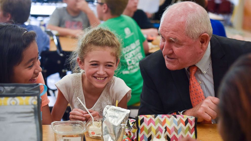 PHOTO: Sonny Perdue, Secretary of Agriculture, sits for lunch with 5th graders at Catoctin Elementary School on May 1, 2017, in Leesburg, VA.  Perdue and Sen. Pat Roberts unveiled an interim rule "designed to provide flexibility for school meals."