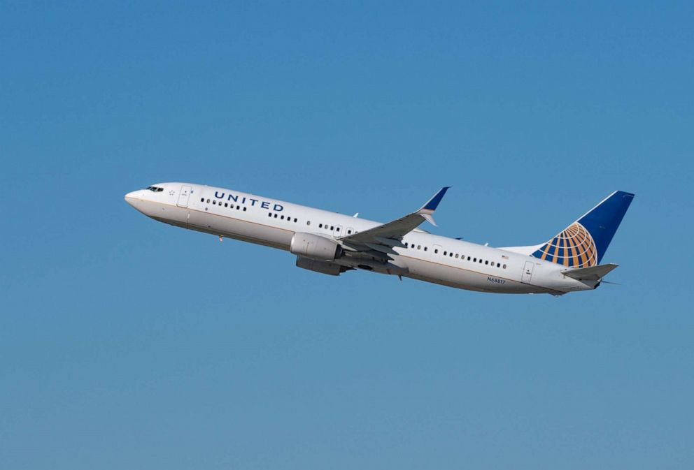 PHOTO: A United Airlines Boeing 737-924 takes off from Los Angeles international Airport on Nov. 11, 2020, in Los Angeles.