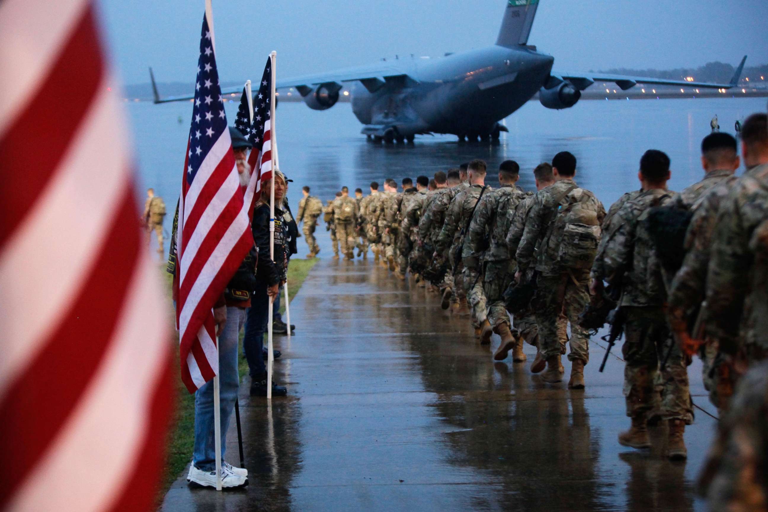 PHOTO: U.S. Army's 82nd Airborne paratroopers march to board a civilian aircraft bound for the U.S. Central Command area of operations from Fort Bragg, N.C., Jan. 4, 2020.