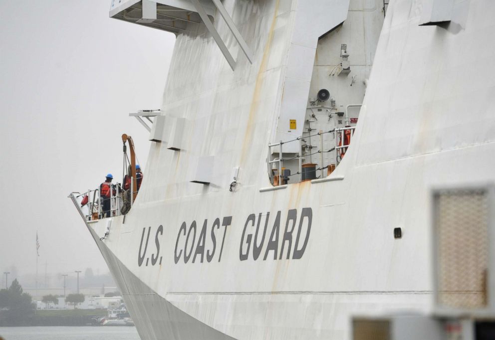 PHOTO: Coast Guard Cutter Munro navigates through the Oakland Estuary en route to the cutter's homeport of Coast Guard Island in Alameda, Calif., Dec. 24, 2018.