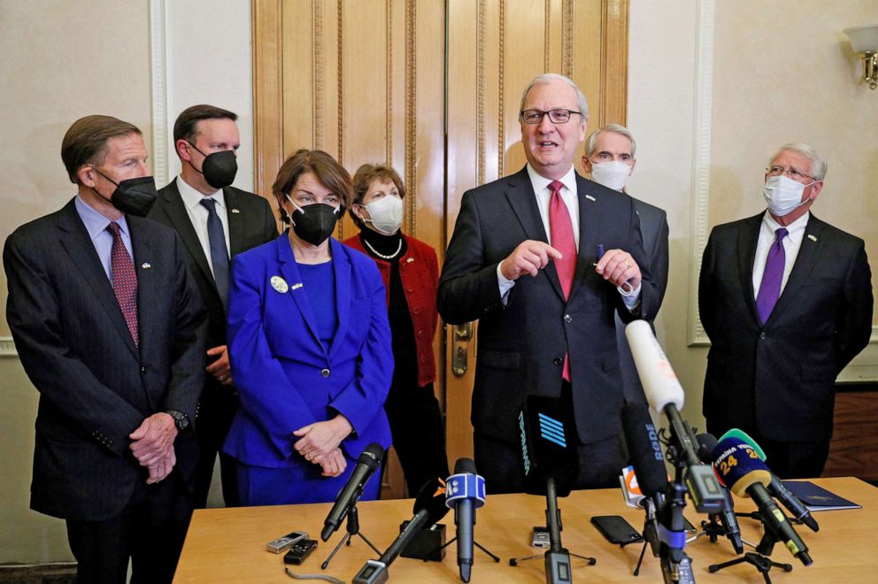 PHOTO: U.S. Senators Richard Blumenthal, Chris Murphy, Amy Klobuchar, Jeanne Shaheen, Kevin Cramer, Rob Portman and Roger Wicker attend a news briefing following their meeting with Ukrainian President Volodymyr Zelenskiy in Kyiv, Ukraine Jan. 17, 2022.