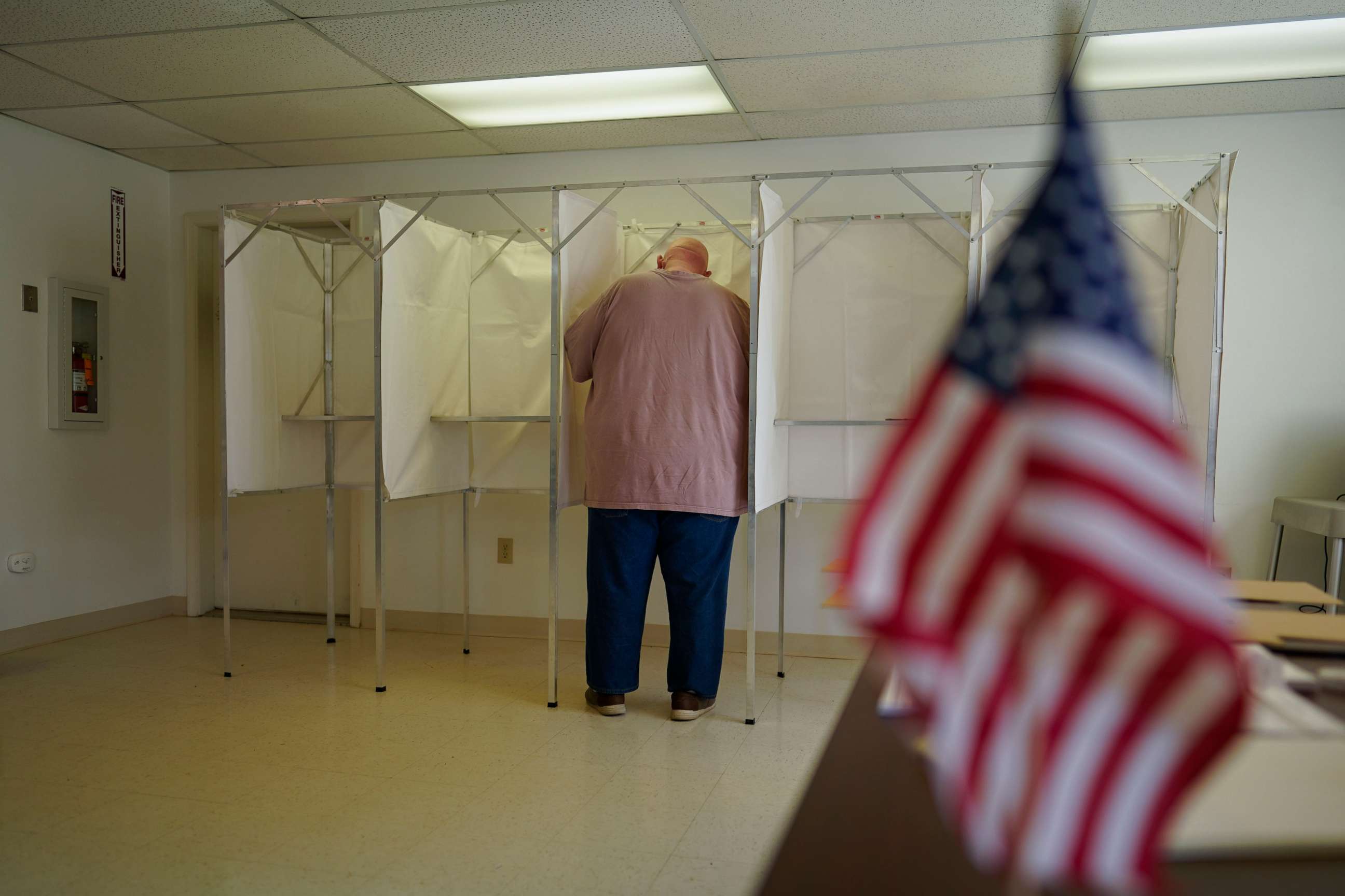 PHOTO: A voter fills out a ballot during the Pennsylvania primary election at the Michaux Manor Living Center in Fayetteville, Pa., May 17, 2022.