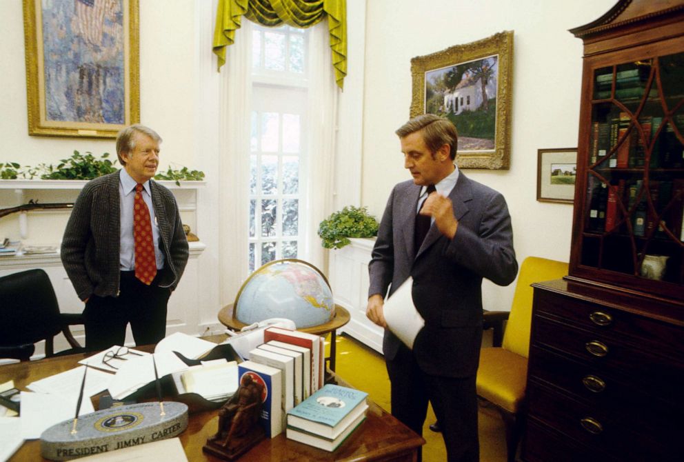 PHOTO: President Jimmy Carter (L) and Vice President Walter "Fritz" Mondale talk at the White House in May, 1977, in Washington, D.C.