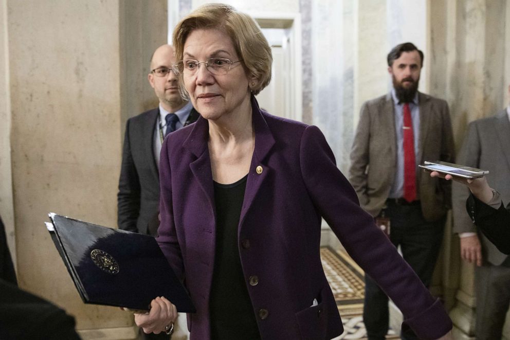 PHOTO: WASHINGTON, DC - JANUARY 29: Sen. Elizabeth Warren (D-MA) leaves the U.S. Capitol after the Senate impeachment trial of President Donald Trump was adjourned for the day on January 29, 2020 in Washington, DC. 